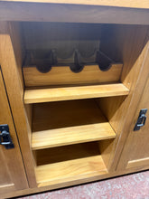 Load image into Gallery viewer, Oak Sideboard