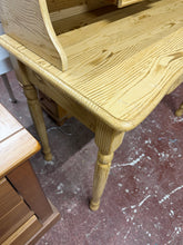 Load image into Gallery viewer, Pine Dressing Table