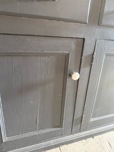 Load image into Gallery viewer, Large Pine Dresser