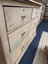 Load image into Gallery viewer, Stripped Oak Drawers
