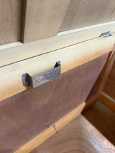 Load image into Gallery viewer, Oak Blanket Box