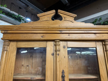 Load image into Gallery viewer, Antique Pine Dresser