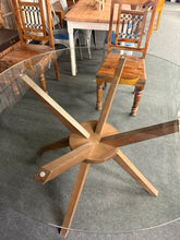 Load image into Gallery viewer, Round Glass Table