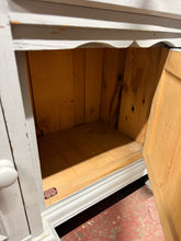 Load image into Gallery viewer, Vintage Pine Dresser