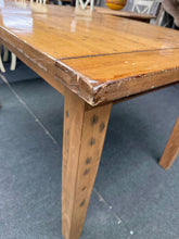 Load image into Gallery viewer, Rustic Extendable Dining Table