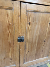 Load image into Gallery viewer, Vintage Pine Dresser