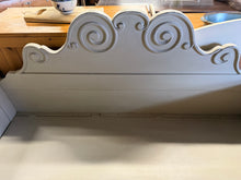 Load image into Gallery viewer, Gustavia Style Bench