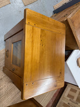 Load image into Gallery viewer, Solid Oak Unit