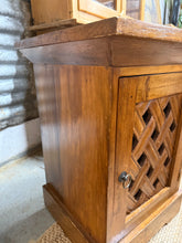 Load image into Gallery viewer, Hardwood Side Table