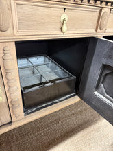 Load image into Gallery viewer, Large Solid Oak Sideboard