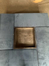 Load image into Gallery viewer, Coffee Table / Pouffe