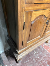 Load image into Gallery viewer, Hardwood Display Unit