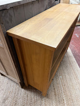 Load image into Gallery viewer, Oak Bookcase