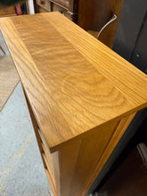 Load image into Gallery viewer, Narrow Oak Bookcase