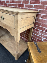 Load image into Gallery viewer, Stripped Oak Hall Table