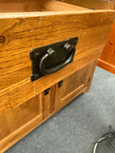 Load image into Gallery viewer, Oak Furniture Land Dresser