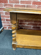 Load image into Gallery viewer, Oak Coffee Table