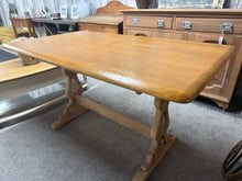 Load image into Gallery viewer, Oak Dining Table