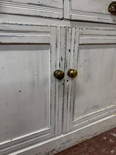 Load image into Gallery viewer, Distressed Dresser