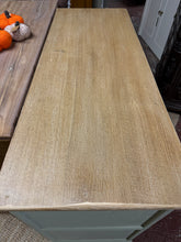 Load image into Gallery viewer, Oak Sideboard