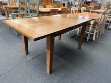 Load image into Gallery viewer, Rustic Extendable Dining Table