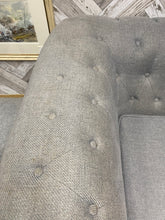 Load image into Gallery viewer, Chesterfield Sofa