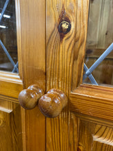 Load image into Gallery viewer, Solid Pine Wardrobe