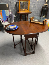 Load image into Gallery viewer, Small Gate Leg Table