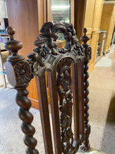 Load image into Gallery viewer, Nursing Chair