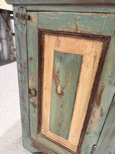 Load image into Gallery viewer, Hardwood Indian Bedsides