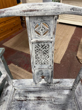 Load image into Gallery viewer, White Washed Carver