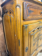 Load image into Gallery viewer, French Side Table