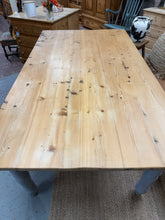 Load image into Gallery viewer, Large Antique Pine Table