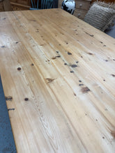 Load image into Gallery viewer, Large Antique Pine Table