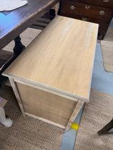 Load image into Gallery viewer, Stripped Oak Blanket Box