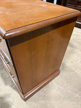 Load image into Gallery viewer, Chest Of Drawers