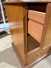 Load image into Gallery viewer, Chest Of Drawers