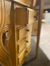 Load image into Gallery viewer, Davenport Bureau