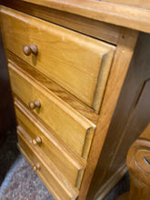 Load image into Gallery viewer, Davenport Bureau