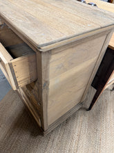 Load image into Gallery viewer, Stripped Oak Drawers