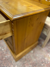 Load image into Gallery viewer, Pine Chest Of Drawers