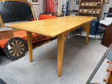 Load image into Gallery viewer, Extendable Dining Table