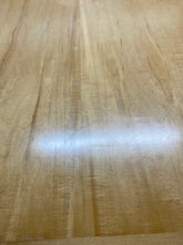 Load image into Gallery viewer, Extendable Dining Table