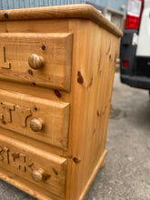 Load image into Gallery viewer, Solid Pine Drawers