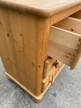 Load image into Gallery viewer, Solid Pine Drawers
