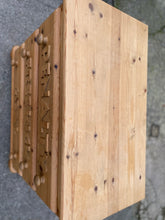 Load image into Gallery viewer, Solid Pine Drawers