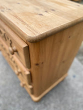 Load image into Gallery viewer, Solid Pine Drawers