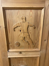 Load image into Gallery viewer, Solid Pine Wardrobe