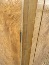 Load image into Gallery viewer, French Style Compactum