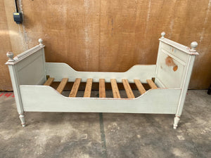 Single Pine Bed